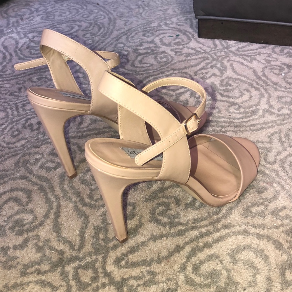 Steve Madden Nude Heels